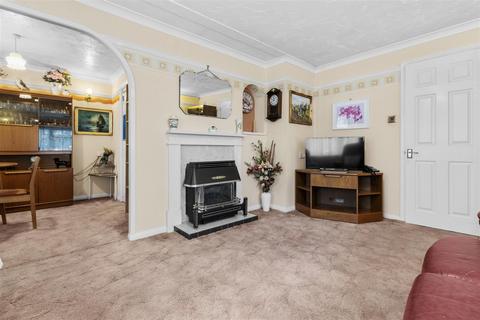 2 bedroom park home for sale, Deanland Wood Park, Golden Cross, Hailsham