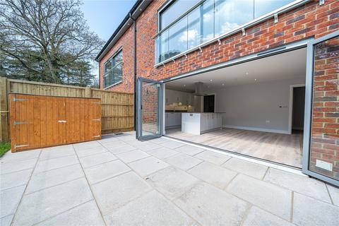 4 bedroom semi-detached house for sale, Dunmar Gardens, Camberley GU15