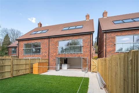 4 bedroom semi-detached house for sale, Dunmar Gardens, Camberley GU15