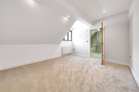 4 bedroom semi-detached house for sale, Dunmar Gardens, Camberley GU15