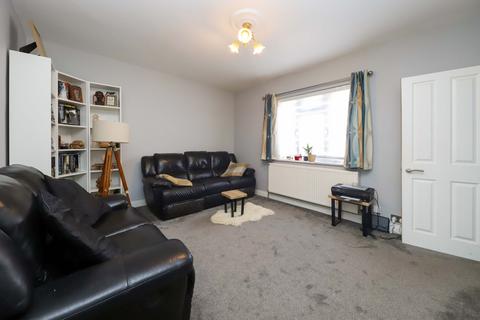 12 Barnacre Close, Uxbridge, UB8 3TD