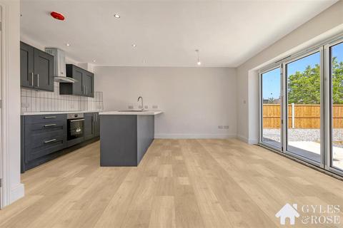 3 bedroom detached house for sale, Smythies Avenue, Colchester