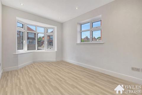 3 bedroom detached house for sale, Smythies Avenue, Colchester