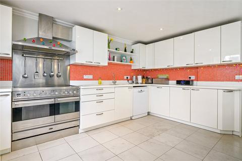 15 Furlong Road, London, N7 8LS