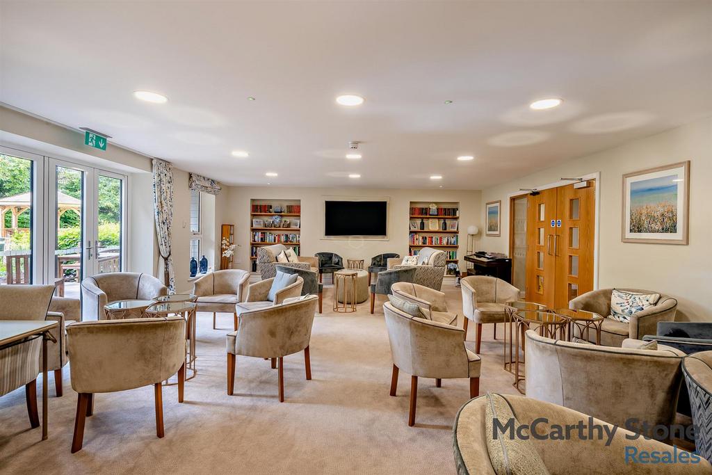 Homeowners Lounge