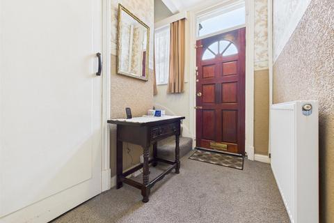 3 bedroom detached house for sale, Midway Avenue, Bridlington