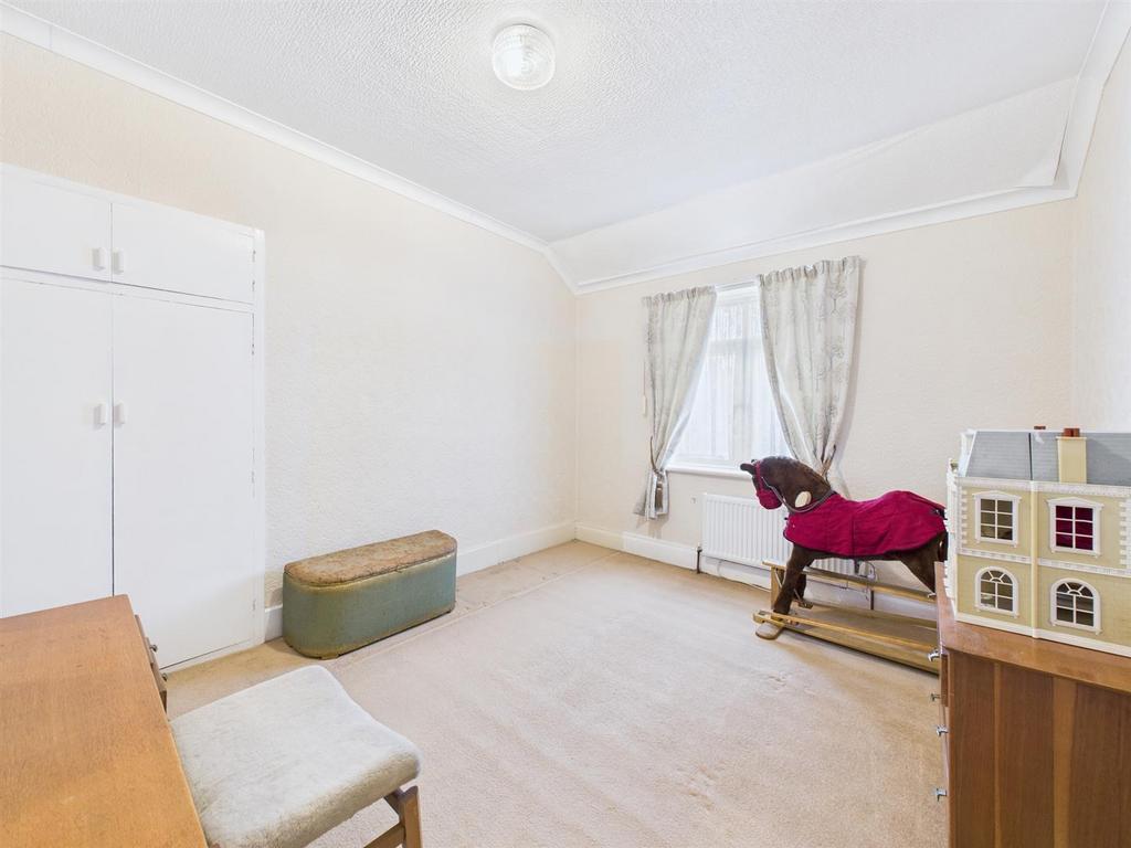 Bedroom: