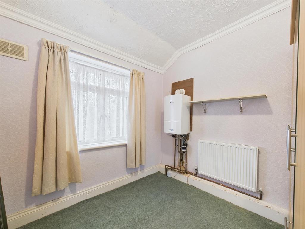 Bedroom: