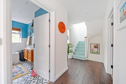 21 Downs Road, Beckenham, BR3 5JY