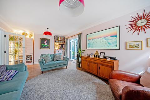 21 Downs Road, Beckenham, BR3 5JY