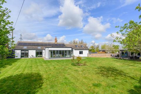 4 bedroom bungalow for sale, Claydon Road Hogshaw, Buckinghamshire, MK18 3LA
