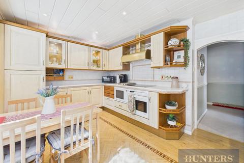 2 bedroom flat for sale, Esplanade Road, Scarborough