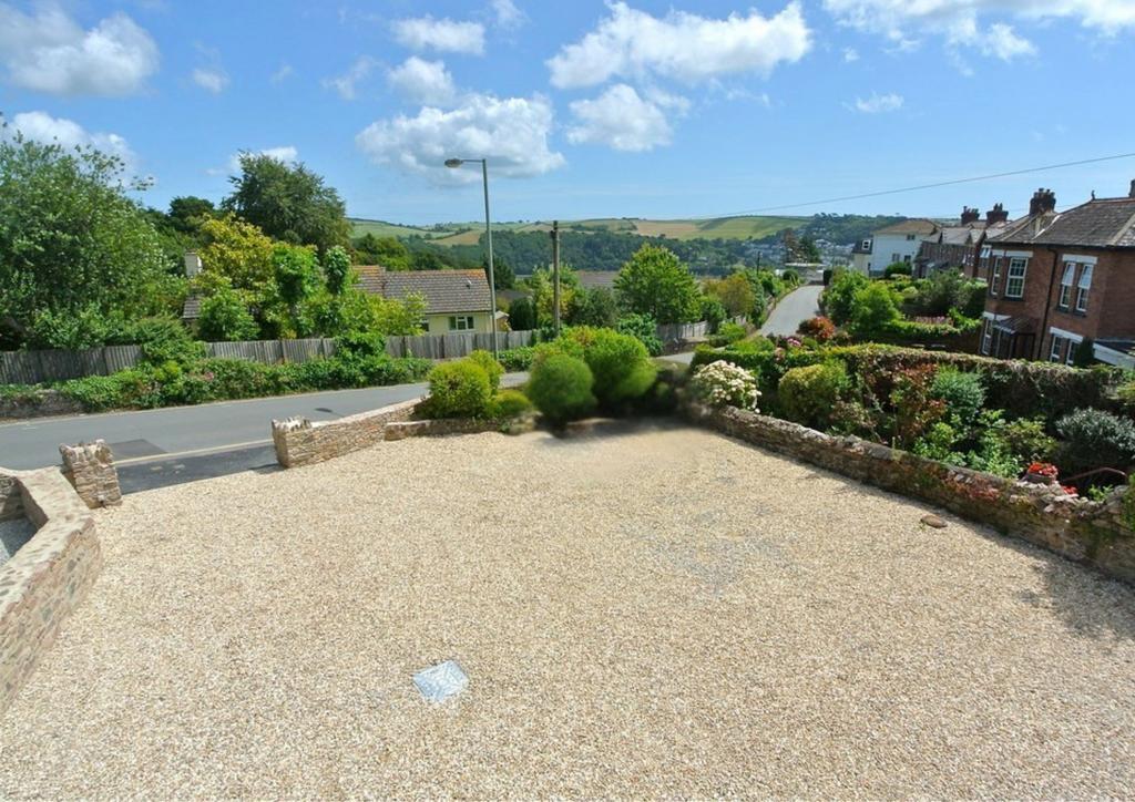 Dartmouth Hilltops Driveway