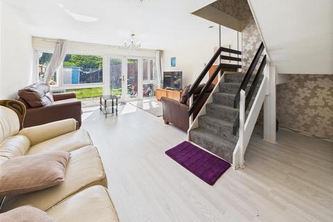 3 bedroom terraced house for sale, Raphaels, Basildon