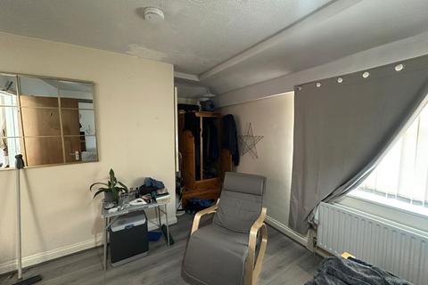 45 Denville Crescent, Bordesley Green, Birmingham, B9 5TP