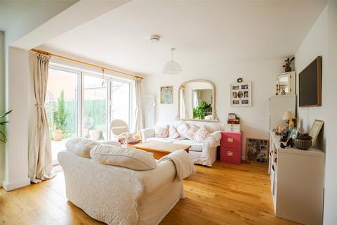 91 Clover Ground, Bristol, BS9 4UL