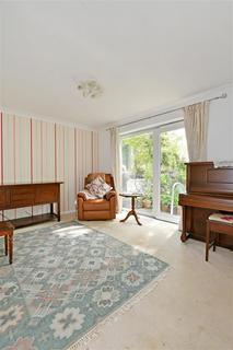 26 Belmonte Gardens, Sheffield, S2 2QY