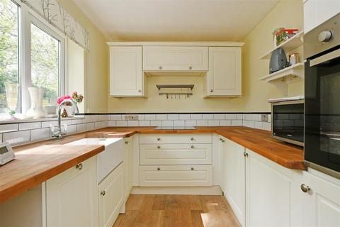 26 Belmonte Gardens, Sheffield, S2 2QY