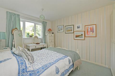 26 Belmonte Gardens, Sheffield, S2 2QY