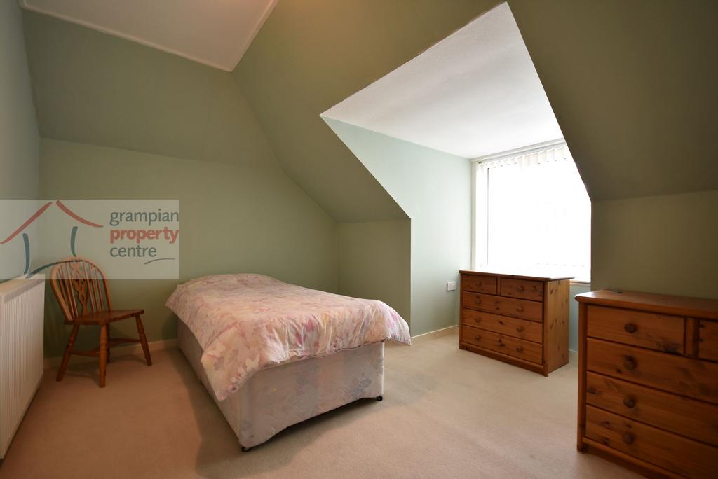Bedroom 3.JPG