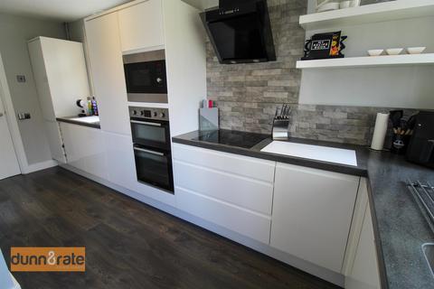 47 Abbotts Drive, Stoke-on-trent, ST1 6HX