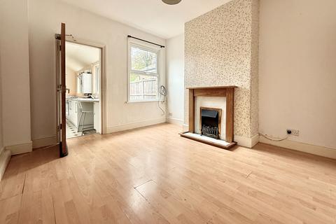9 Corby Road, Nottingham, NG3 5HF