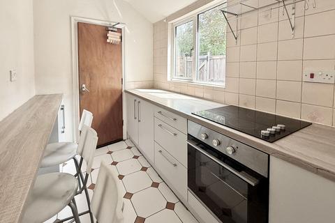 9 Corby Road, Nottingham, NG3 5HF