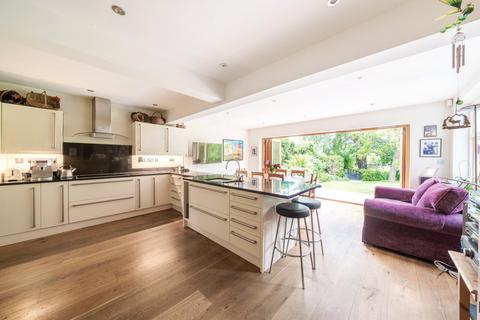 4 bedroom detached house for sale, Hamm Court, Weybridge, KT13