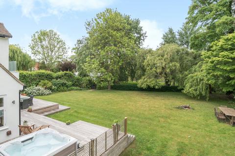 4 bedroom detached house for sale, Hamm Court, Weybridge, KT13
