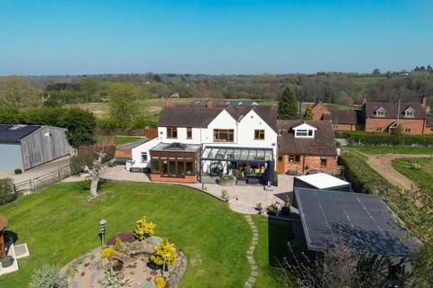 4 bedroom village house for sale, Beaconsfield, Lapworth Street, Lowsonford, Henley-in-Arden, B95