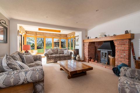 4 bedroom village house for sale, Beaconsfield, Lapworth Street, Lowsonford, Henley-in-Arden, B95