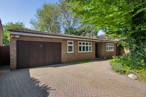 8 Fawkham Avenue, Longfield, DA3 7HF