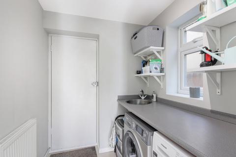 8 Fawkham Avenue, Longfield, DA3 7HF