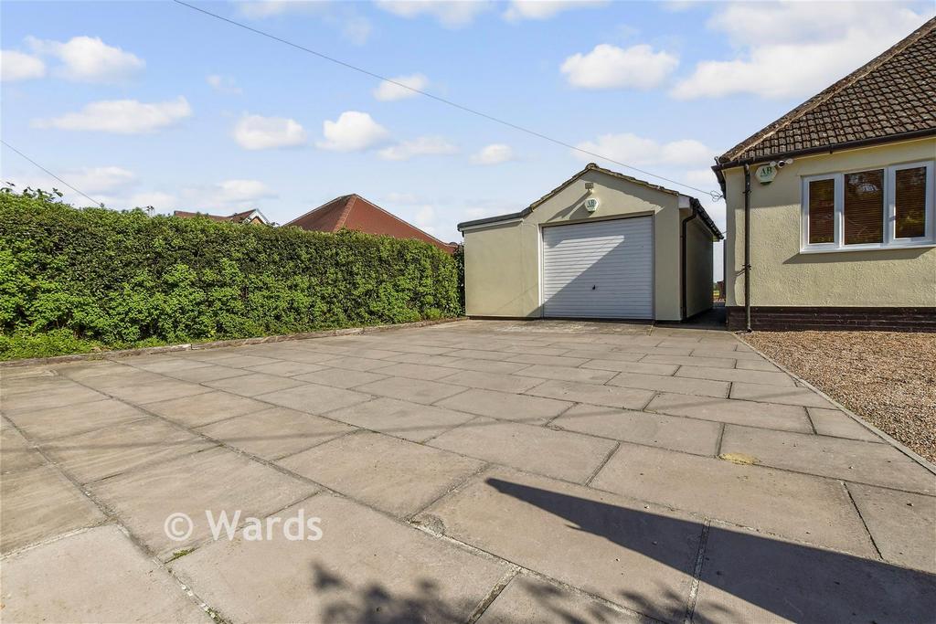 Driveway/Parking