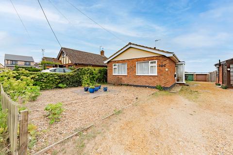 2 bedroom detached bungalow for sale, Beaconsfield Road, Kessingland