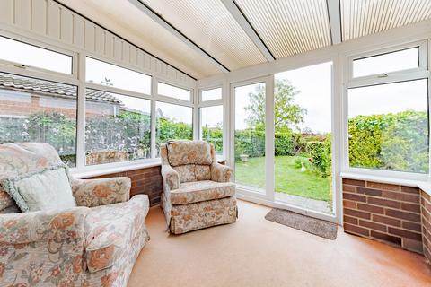 2 bedroom detached bungalow for sale, Beaconsfield Road, Kessingland
