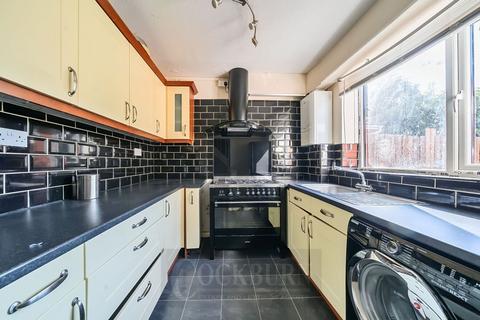 14 Chilham Road, London, SE9 4BG