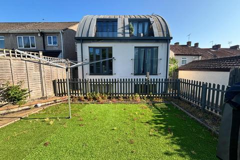 2 bedroom maisonette for sale