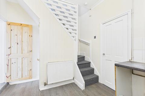 2 bedroom terraced house to rent, Belmont Street, Newbridge Road, Hull, HU9