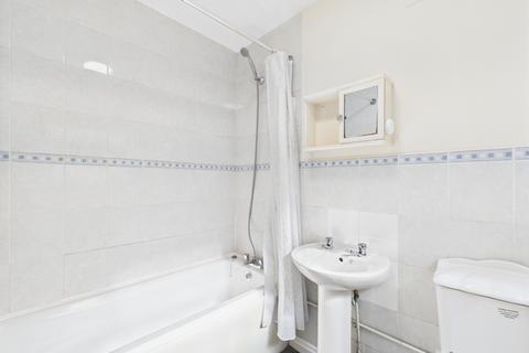 2 bedroom terraced house to rent, Belmont Street, Newbridge Road, Hull, HU9