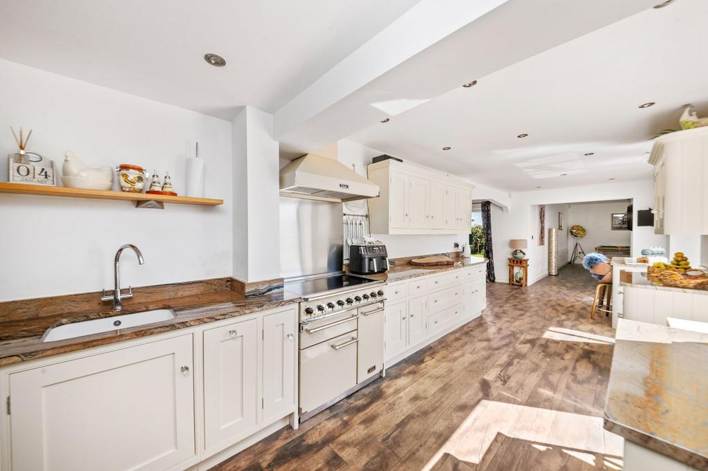 Living dining kitchen
