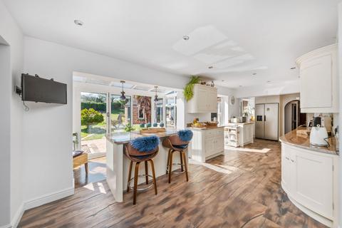 4 bedroom detached house for sale, Oak View, Walton Station Lane, Wakefield, WF2