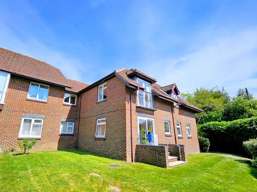 House in Eastleigh, Chartwell Green, West End
