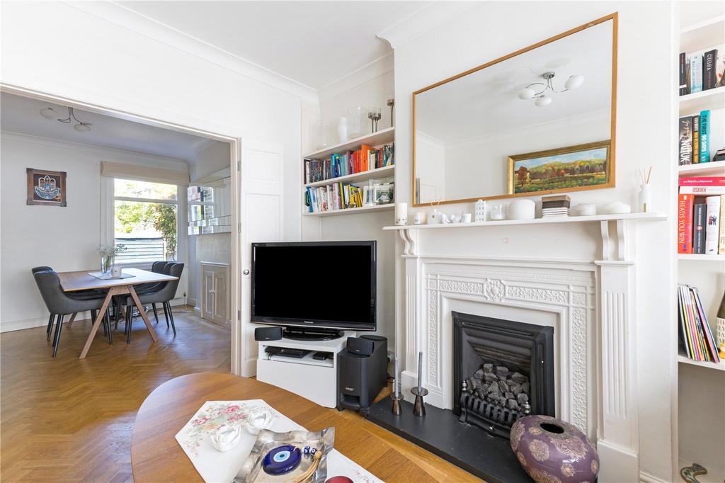 Sitting/Dining Room