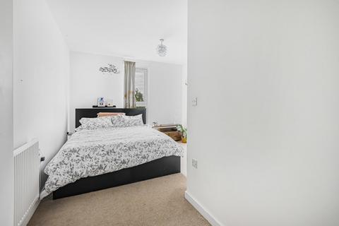2 bedroom apartment for sale, Connersville Way, Croydon, CR0