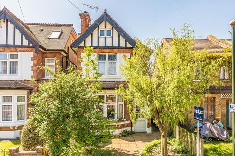29 Campbell Road, Twickenham, TW2 5BY