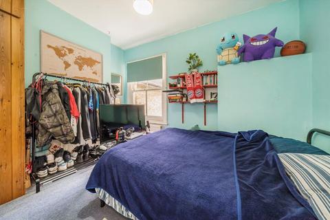 29 Campbell Road, Twickenham, TW2 5BY