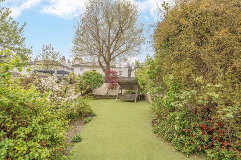 29 Campbell Road, Twickenham, TW2 5BY