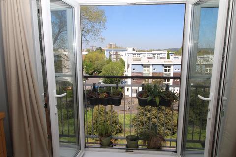 2 bedroom apartment for sale, Avenel Way, Poole