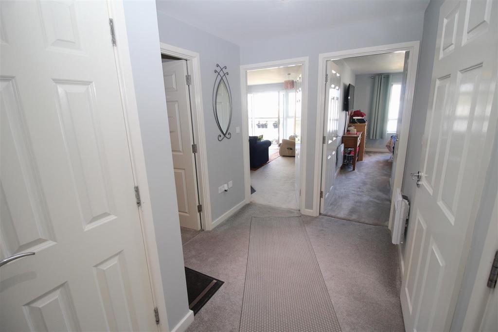 Hallway.JPG